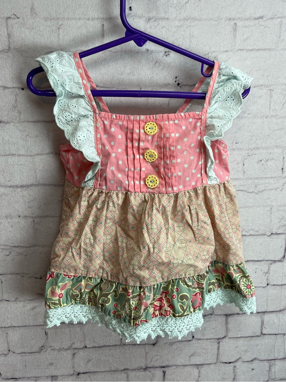 Matilda Jane size 4 tank top - missing button